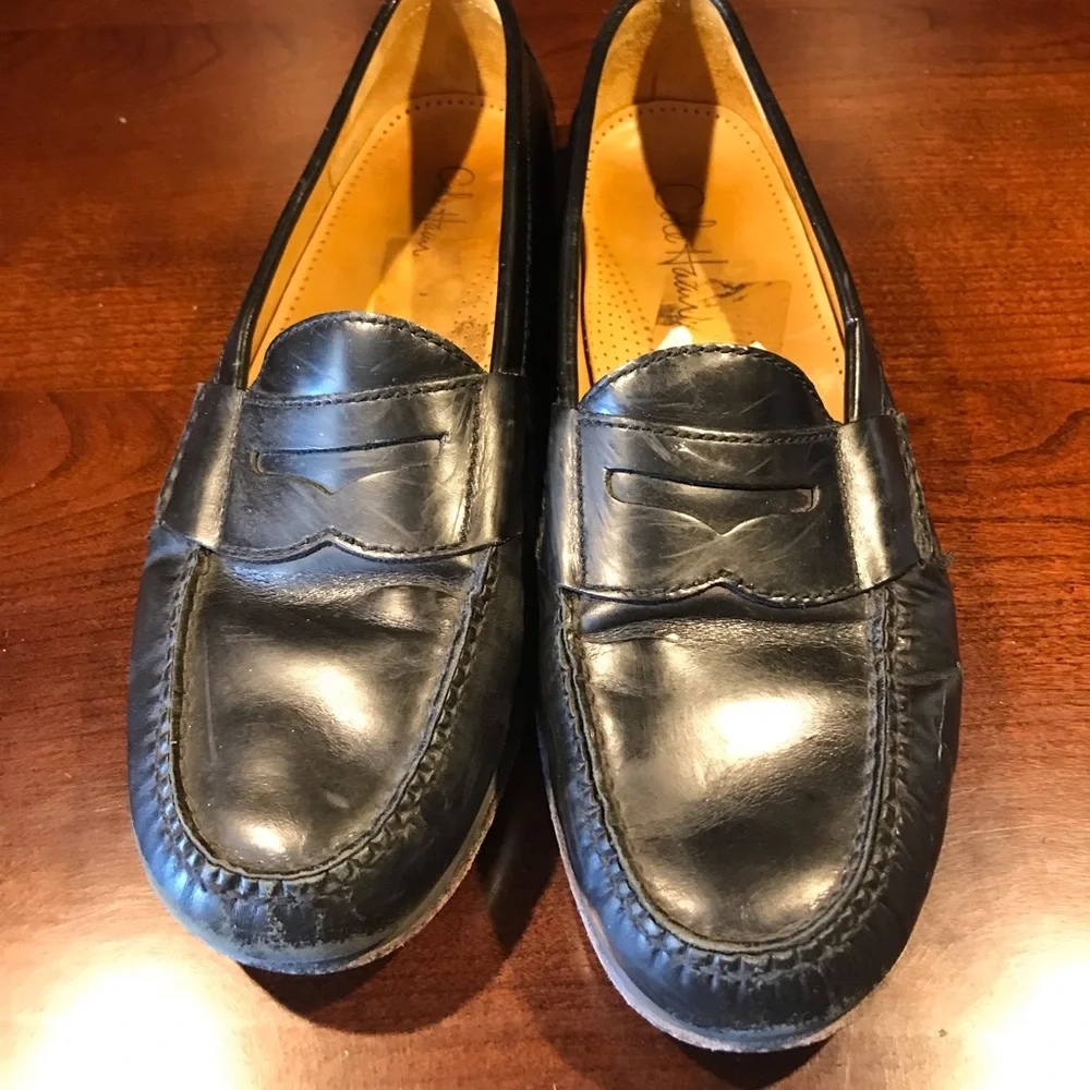 Men Cole Haan Penny Loafers Size 10M. BLACK